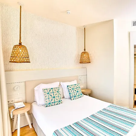 Hotel Leonardo Royal Ibiza Santa Eulalia 4*