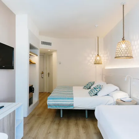 מלון Leonardo Royal Ibiza Santa Eulalia 4*