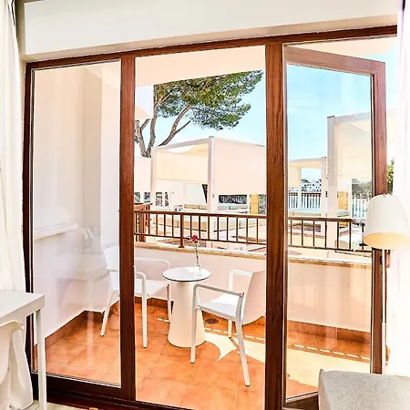 Leonardo Royal Ibiza Santa Eulalia 4* Es Cana