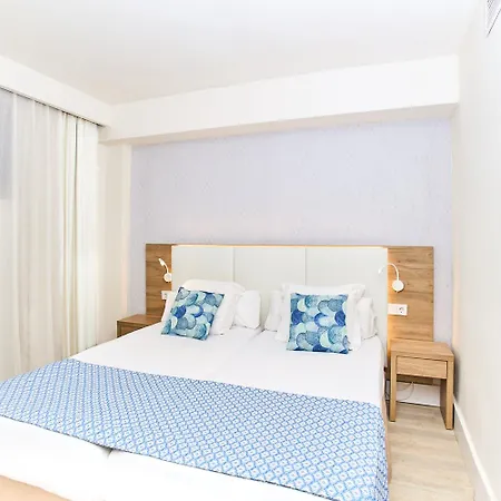 מלון Leonardo Royal Ibiza Santa Eulalia 4*