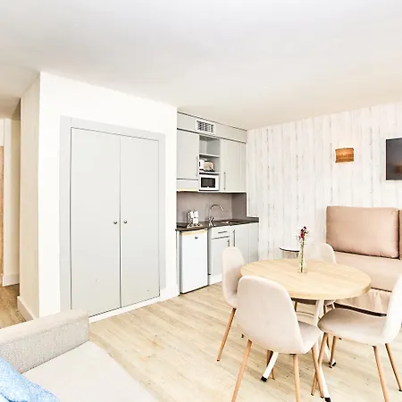 מלון Leonardo Royal Ibiza Santa Eulalia