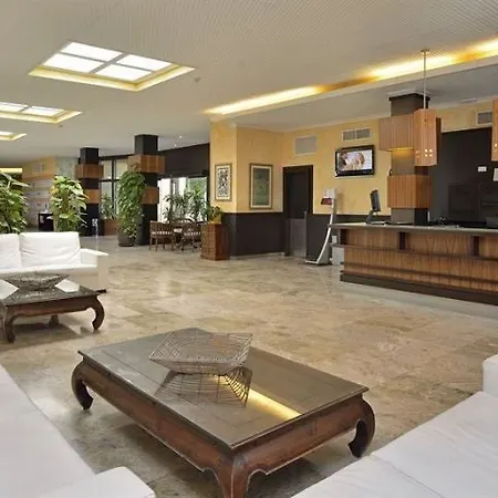 Leonardo Royal Ibiza Santa Eulalia מלון