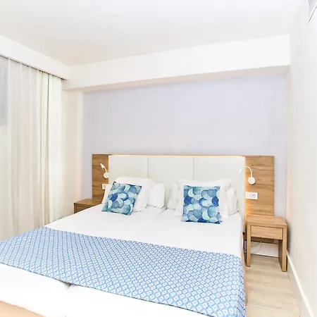 Leonardo Royal Ibiza Santa Eulalia מלון