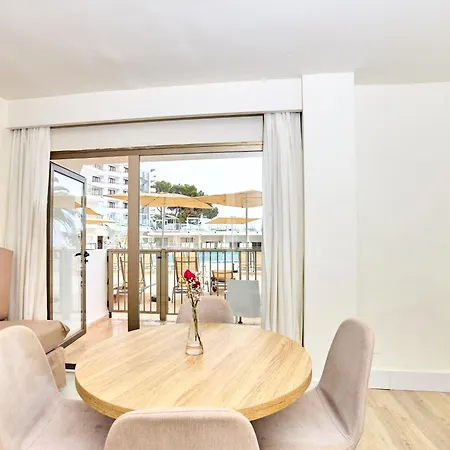 Leonardo Royal Ibiza Santa Eulalia מלון